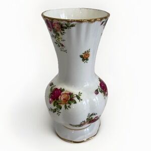 Royal Albert Vase 6 1/2" x 3" Old Country Roses Fine Bone China England